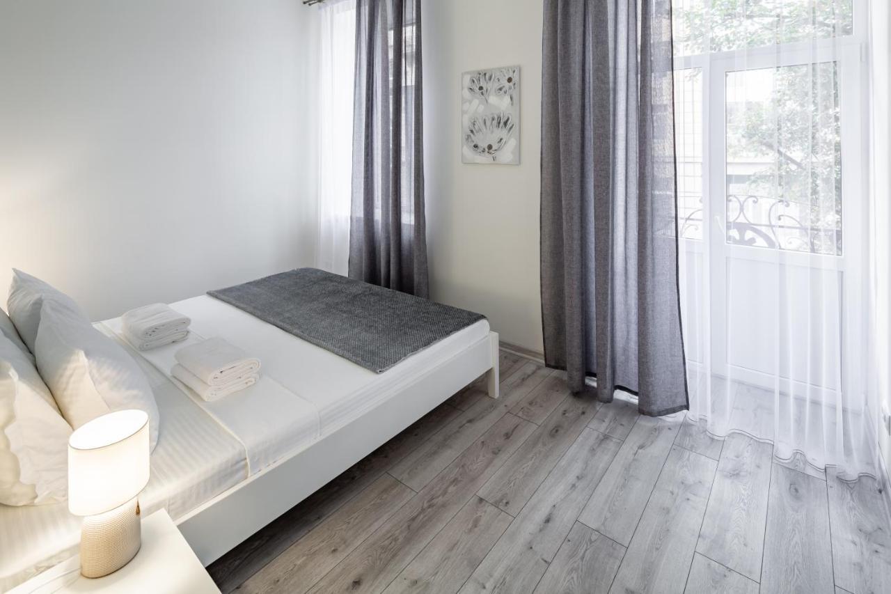Alfa Apartments Kulisha 40 Lviv Exterior foto
